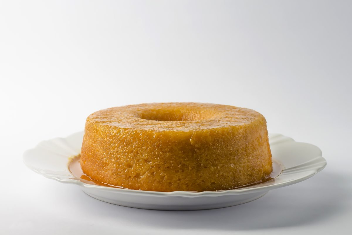 Traditional orange cake