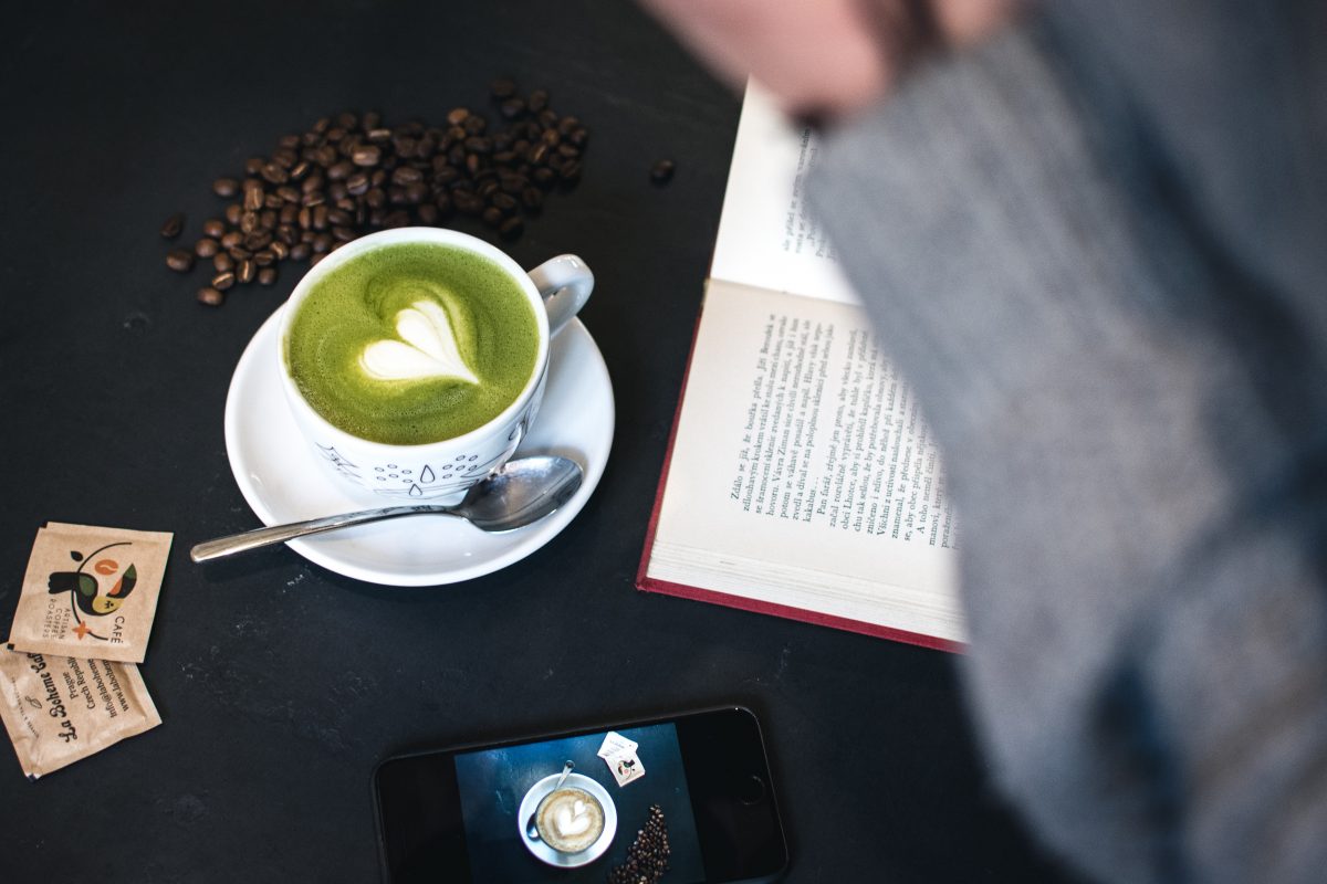 Matcha latté art